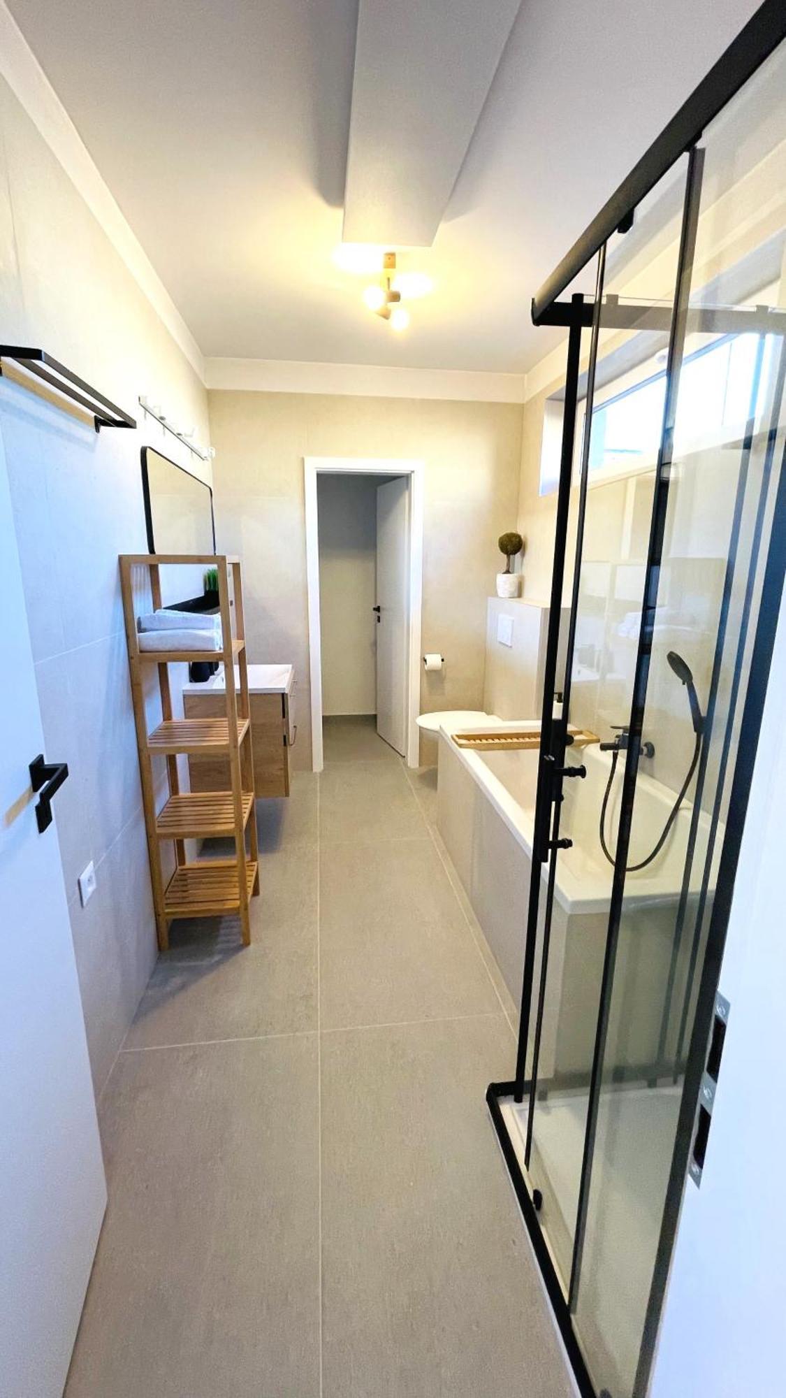 House Flow, 3 Room, Free 2 Parking Μπρατισλάβα Εξωτερικό φωτογραφία