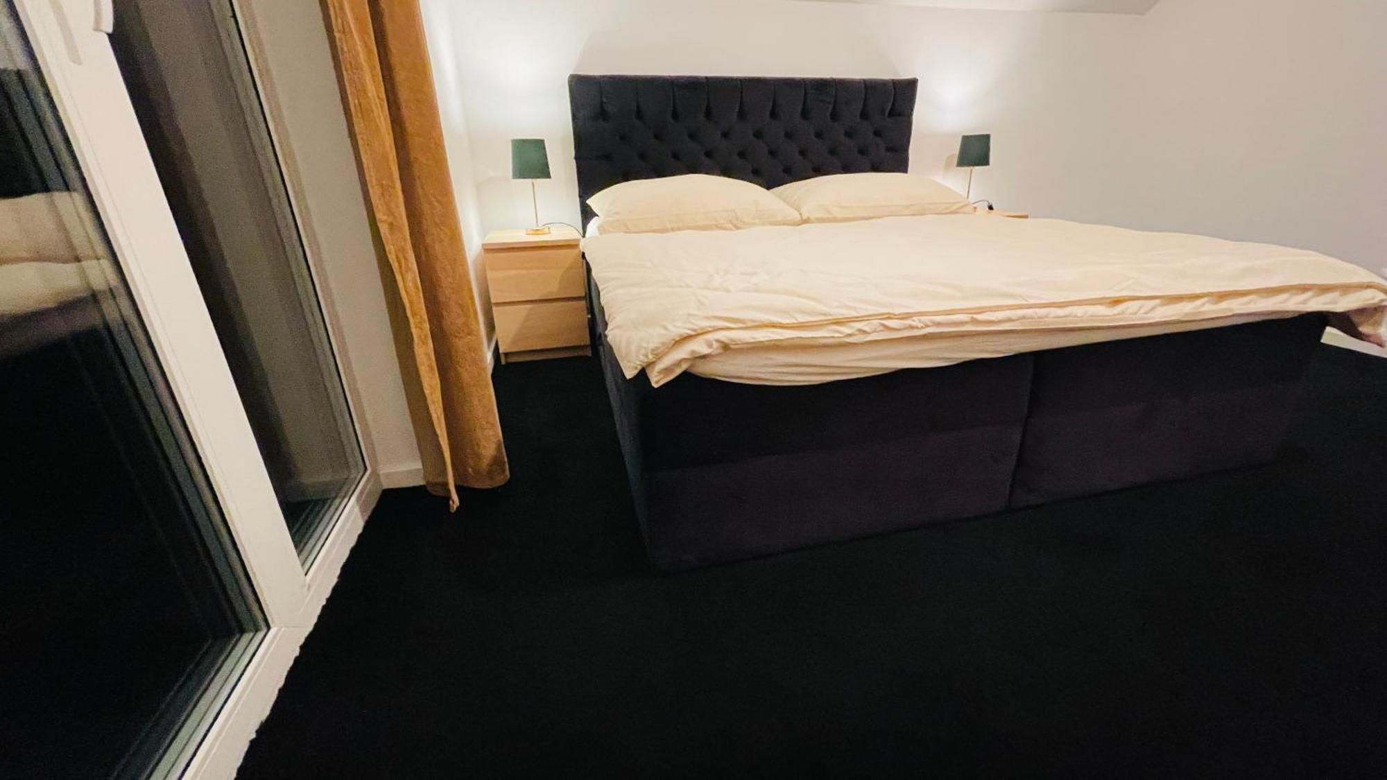House Flow, 3 Room, Free 2 Parking Μπρατισλάβα Εξωτερικό φωτογραφία