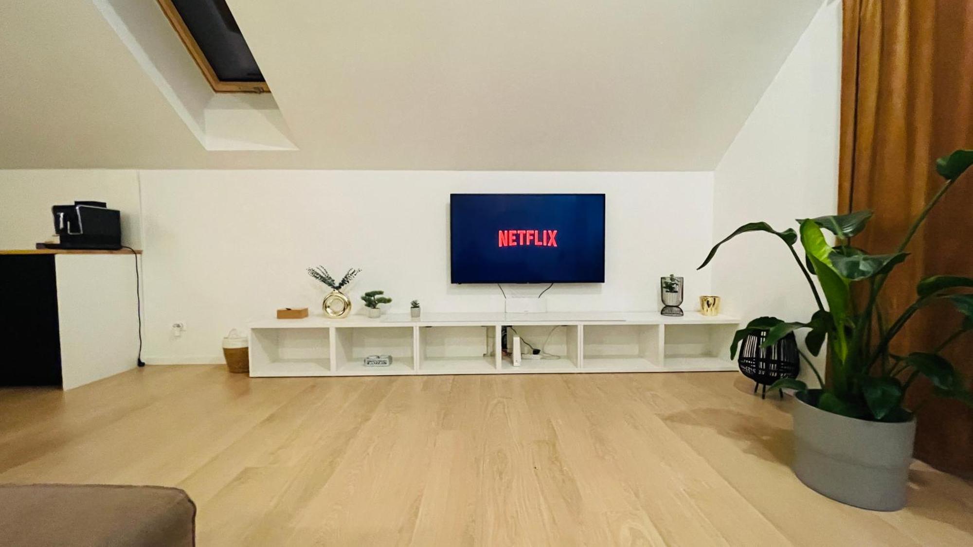 House Flow, 3 Room, Free 2 Parking Μπρατισλάβα Εξωτερικό φωτογραφία