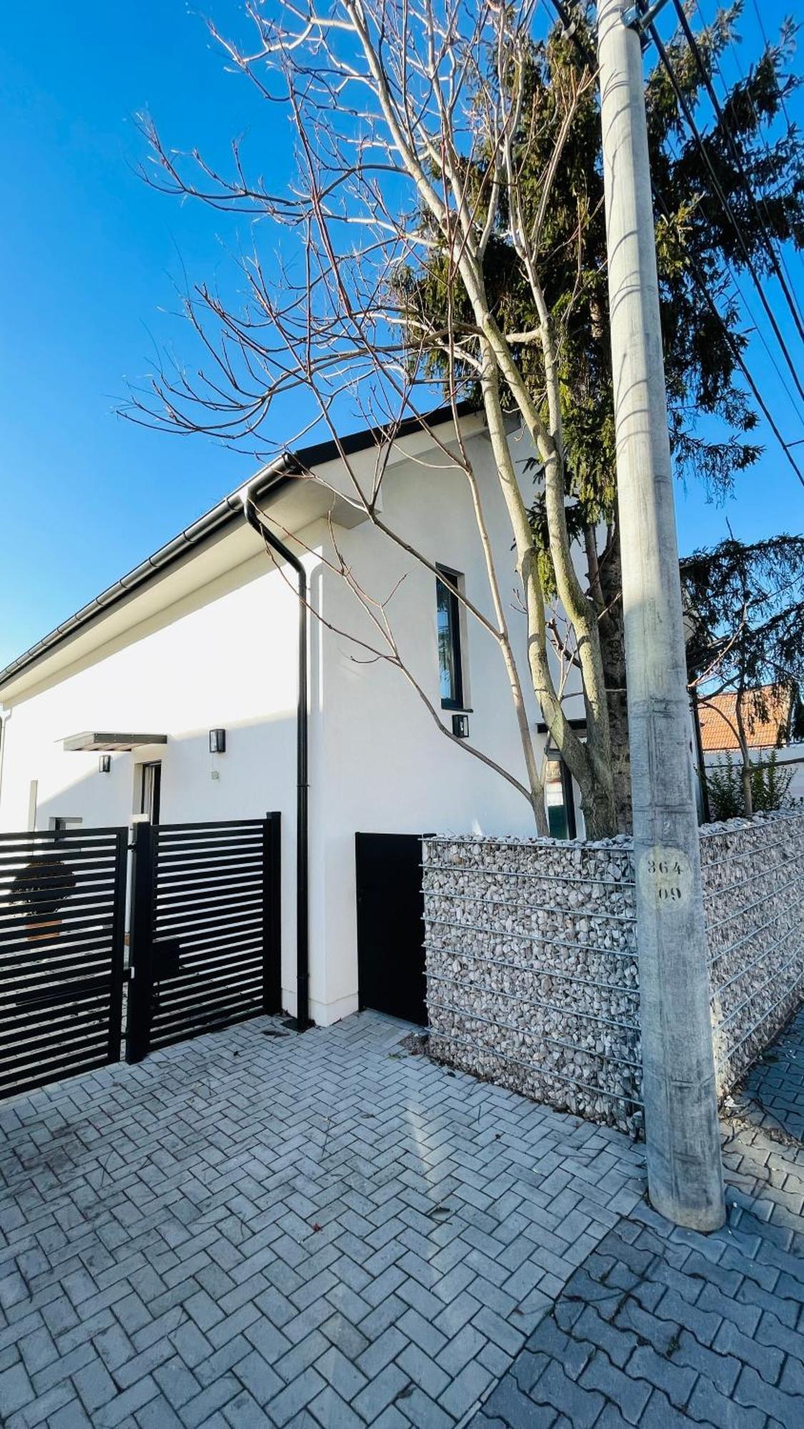 House Flow, 3 Room, Free 2 Parking Μπρατισλάβα Εξωτερικό φωτογραφία